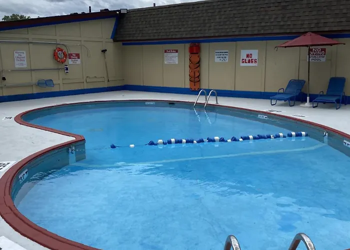 Rodeway Inn Auburn Hills - Detroit